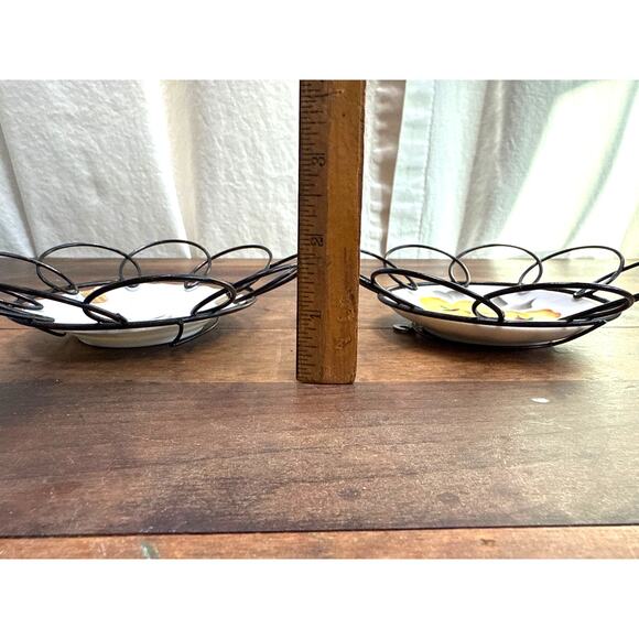 Wire Frame Vintage Decorative Plates . Ash Tray . Wall Decor Japan Hand Painted - Picture 3 of 10